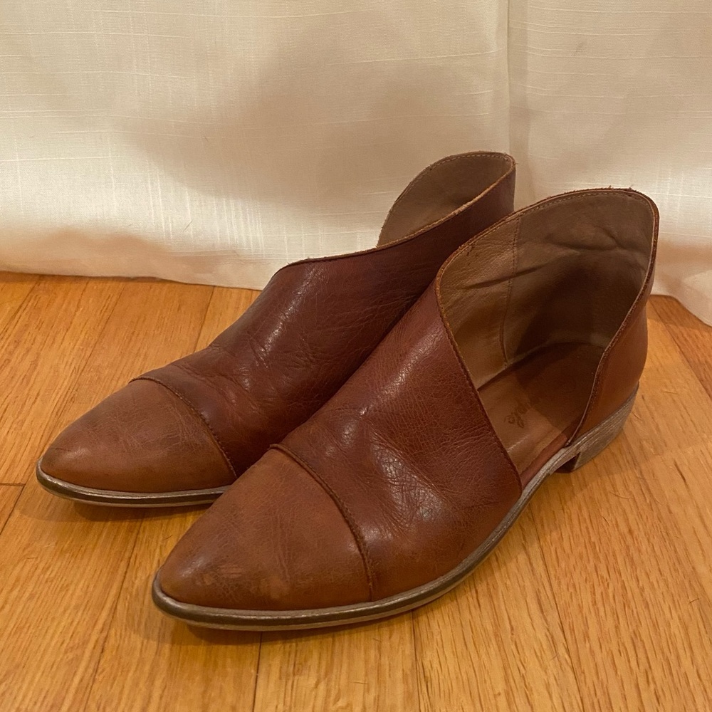 Free People Royal Flat Spain D'Orsay Pointed
Toe Flats